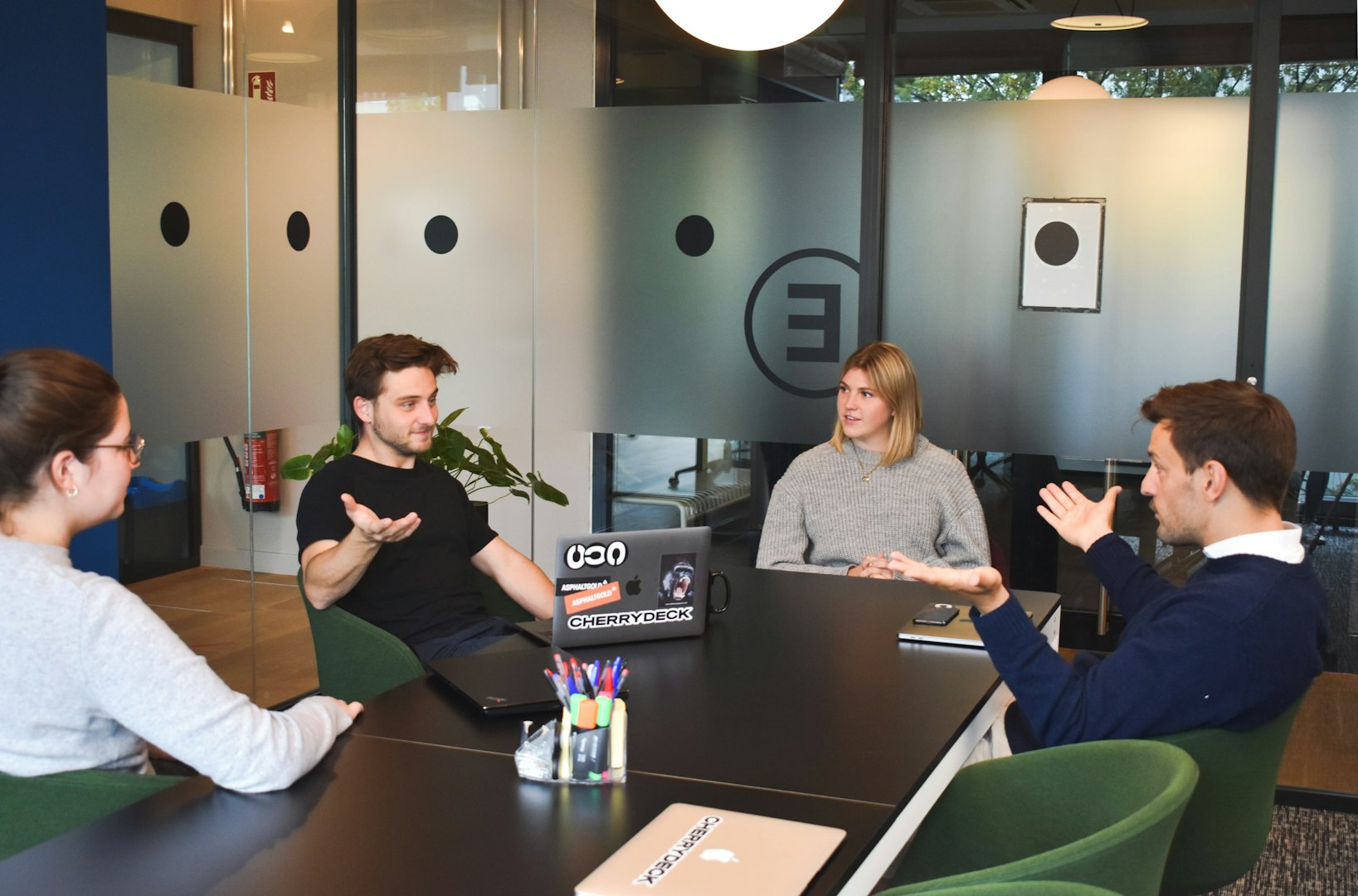 Creating strong, market-ready brands for lasting impact.